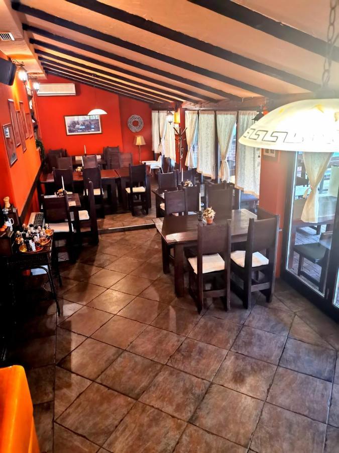 Klet Cinkus Bed & Breakfast Hrvatski Leskovac ภายนอก รูปภาพ