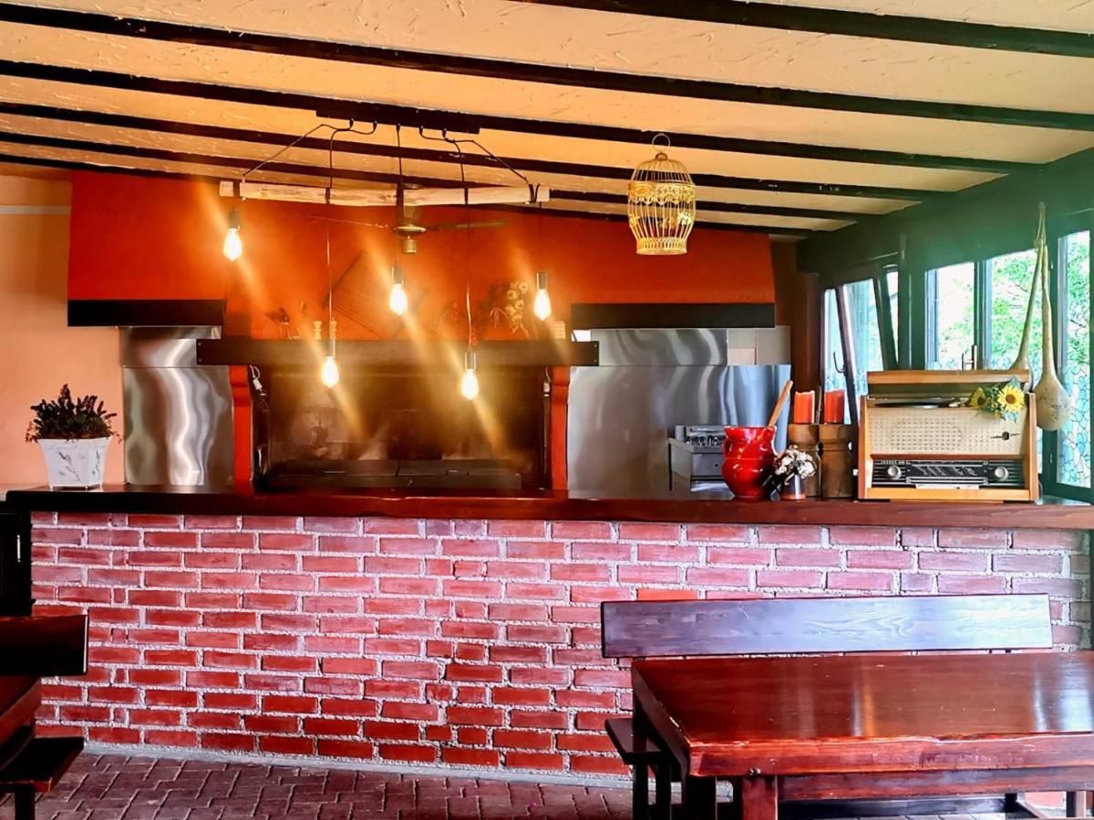 Klet Cinkus Bed & Breakfast Hrvatski Leskovac ภายนอก รูปภาพ